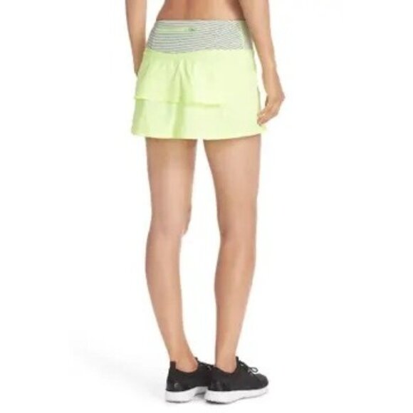 Zella Love Skort Size Medium Pull On Stripe Waist Athleisure Yoga Yellow Green - Picture 2 of 9